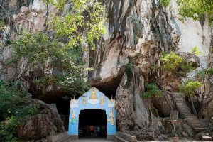 Wat Suwan Kuha Temple (Phang Nga)